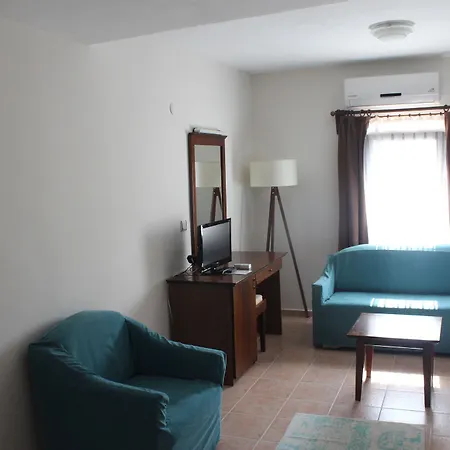 Hotel Oya Boutique And 3*